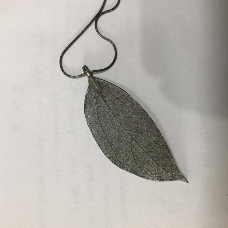 Natural Leaves Gold-Plated Long Necklace Personalized Simple Leaf Sweater Chain - Image 5