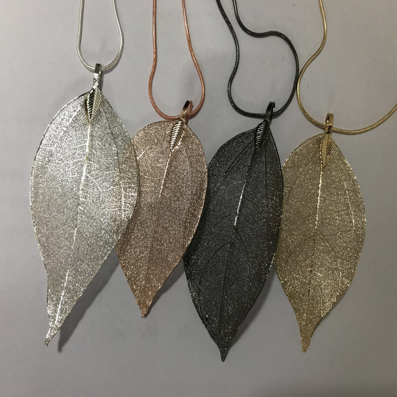Natural Leaves Gold-Plated Long Necklace Personalized Simple Leaf Sweater Chain - Image 4