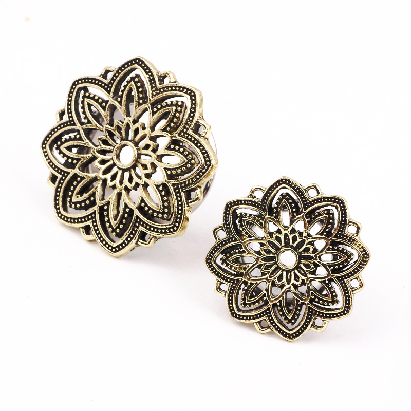 Cross-border Hot Sale Ear Expansion Stainless Steel Horn Bronze Flower Hollow Flower Auricle Expander Piercing Earrings - Image 5