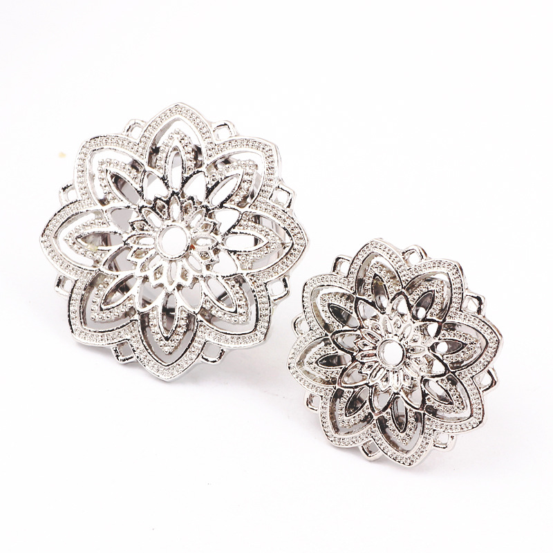 Cross-border Hot Sale Ear Expansion Stainless Steel Horn Bronze Flower Hollow Flower Auricle Expander Piercing Earrings - Image 4