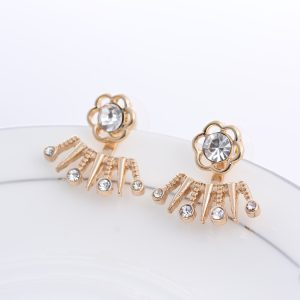 18K Gold Plated Metal Flower Ear Studs for Women - Simple Geometric Design