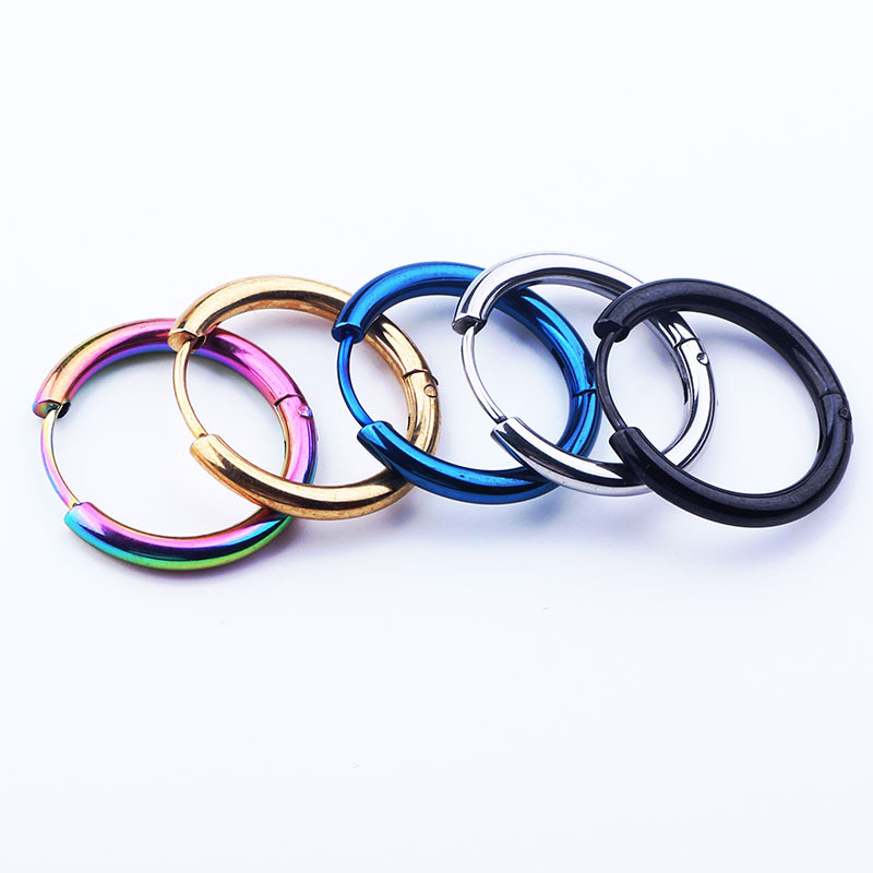 Trendy Men's Women's Titanium Steel Ear Clip Geometric Earrings Couple's Fashion Ear Buckle Stock - Image 3