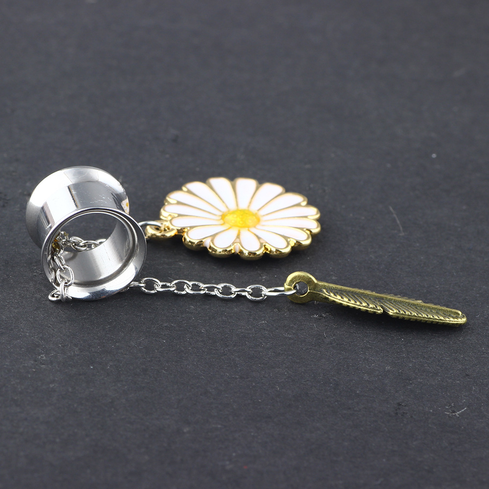 Leaf Pendant Auricle Ear Plug Stainless Steel Hand Ear Gauging Piercing Jewelry 25mm - Image 4
