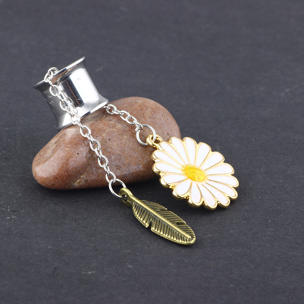 Leaf Pendant Auricle Ear Plug Stainless Steel Hand Ear Gauging Piercing Jewelry 25mm - Image 3