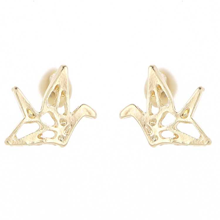 Hollow Paper Crane Stud Earrings Alloy Electroplated Cute Pigeon Flat Stud Ear Pin Wholesale - Image 3