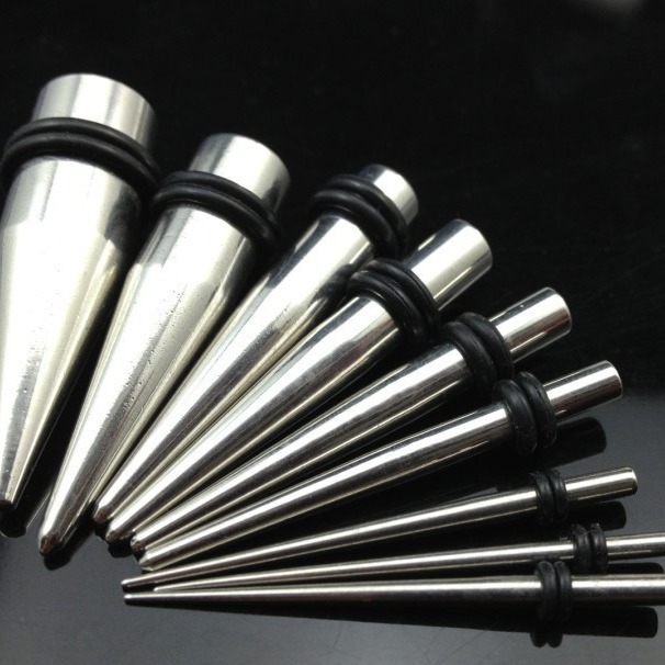 Stainless Steel Pointed Cone Ear Expanders Earrings Ear Plug Tunnels Wholesale - Image 2