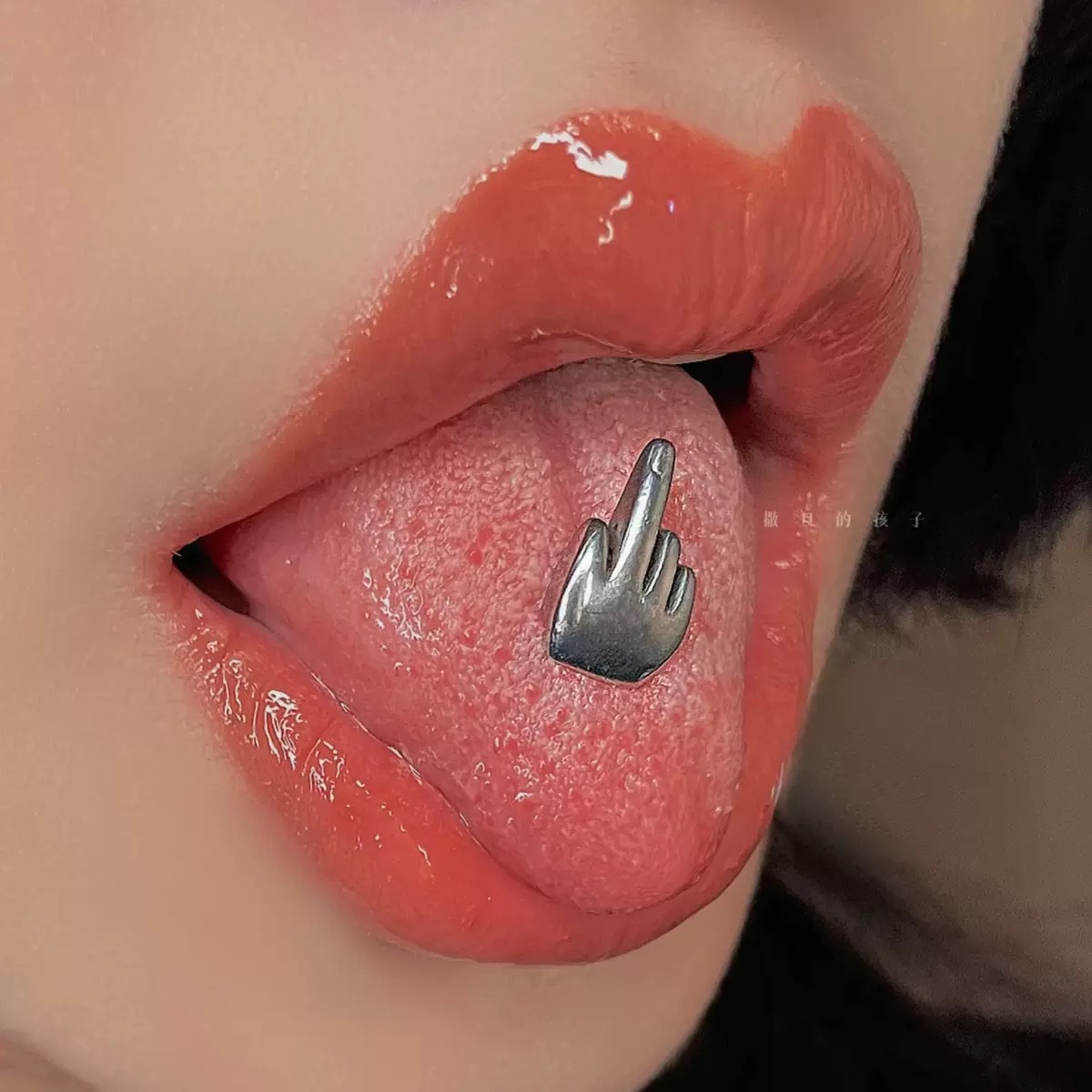Tongue Ring External Thread Titanium Steel Vertical Middle Finger Punk Disco Tongue Piercing Jewelry - Image 3