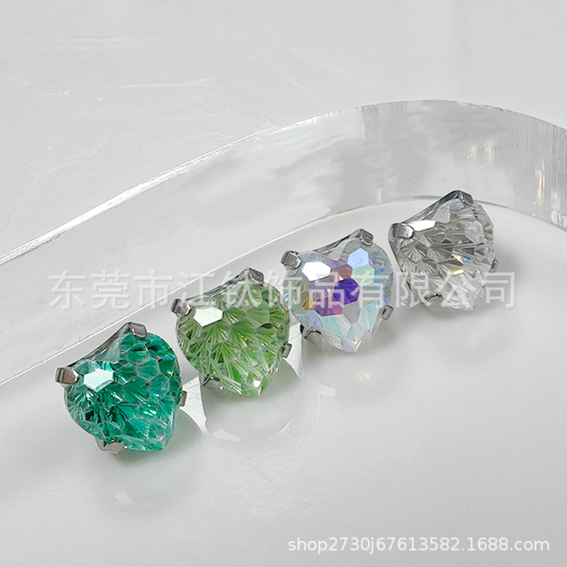 F136 Titanium Ear Bone Nail Love Round Bottom Fireworks Zircon Cross-Border G23 Titanium Alloy Heart Ear Stud - Image 2