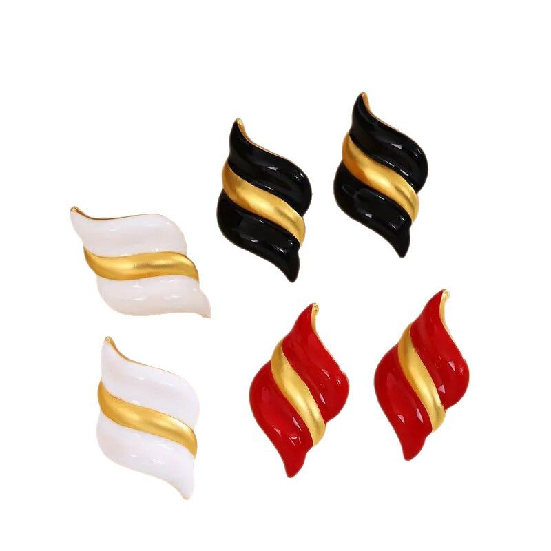 Geometric Stainless Steel Earrings - Conch Jewelry Retro Simple Style for Women - Image 5