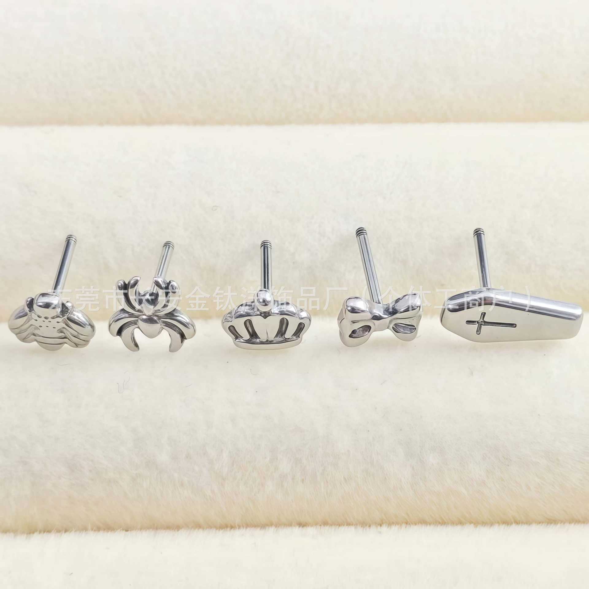 F136 Titanium External Thread Bow Yellow Crown Lip Stud Ear Stud - 0.8mm G23 Titanium Piercing - Image 4