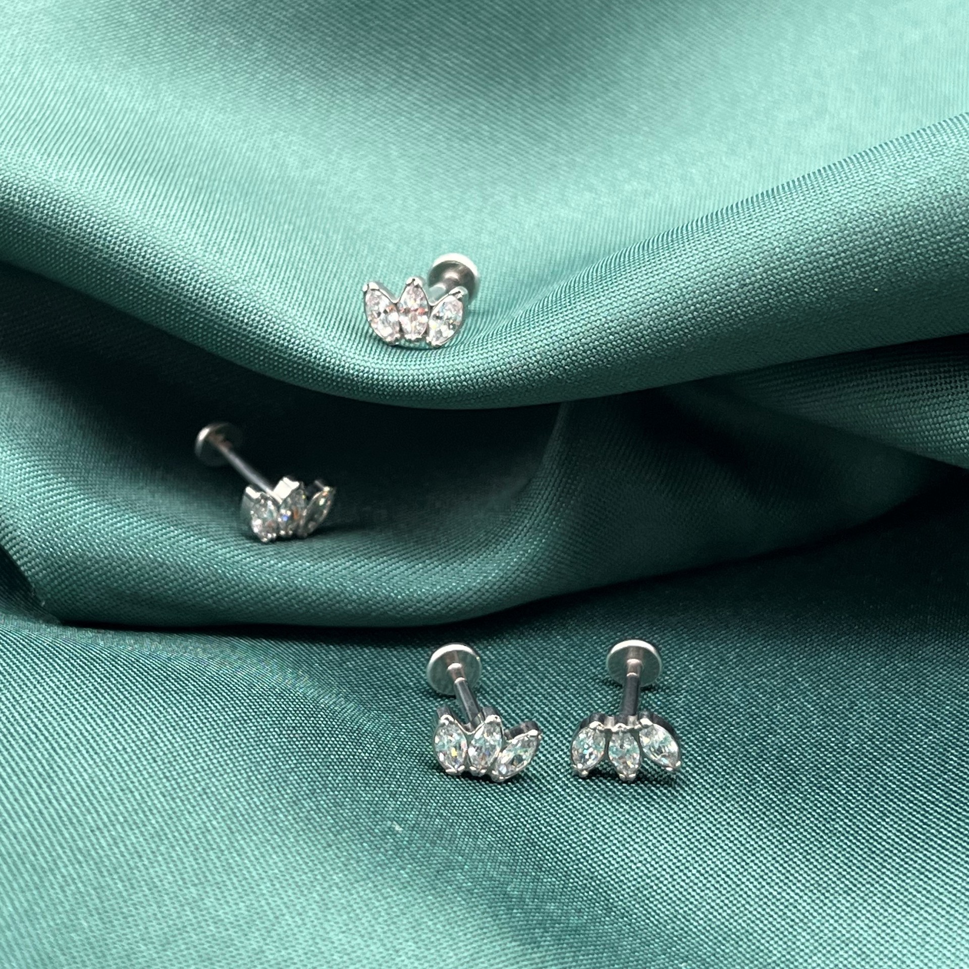 G23 Titanium Horse Eye Lip Nail Zircon Ear Bone Stud Crown Three Leaf Four Leaf Stone Earring Titanium Alloy Jewelry - Image 2