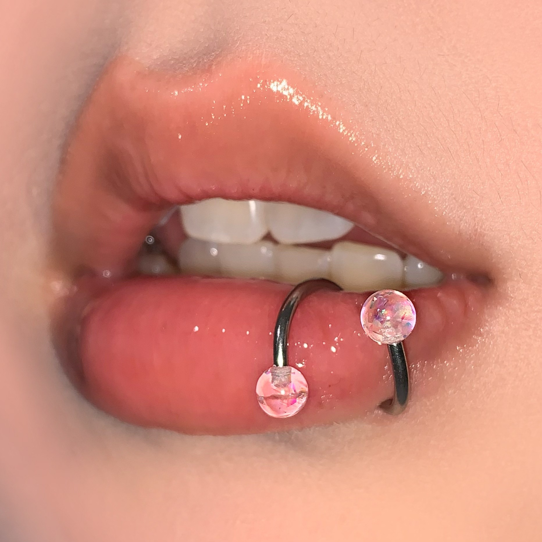 5 Color Fine Glitter Acrylic Lip Ring S Shaped Rod Ear Bone Ring Titanium Steel Hot Girl Piercing Jewelry Cross Border - Image 3