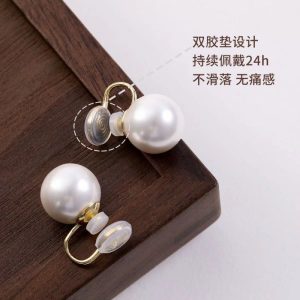 New Wine Red Style Non-Perforated Mosquito-Repellent Incense Plate Earrings Women's All-Match Popular Simple Imitation Pearl Ear Cuff
