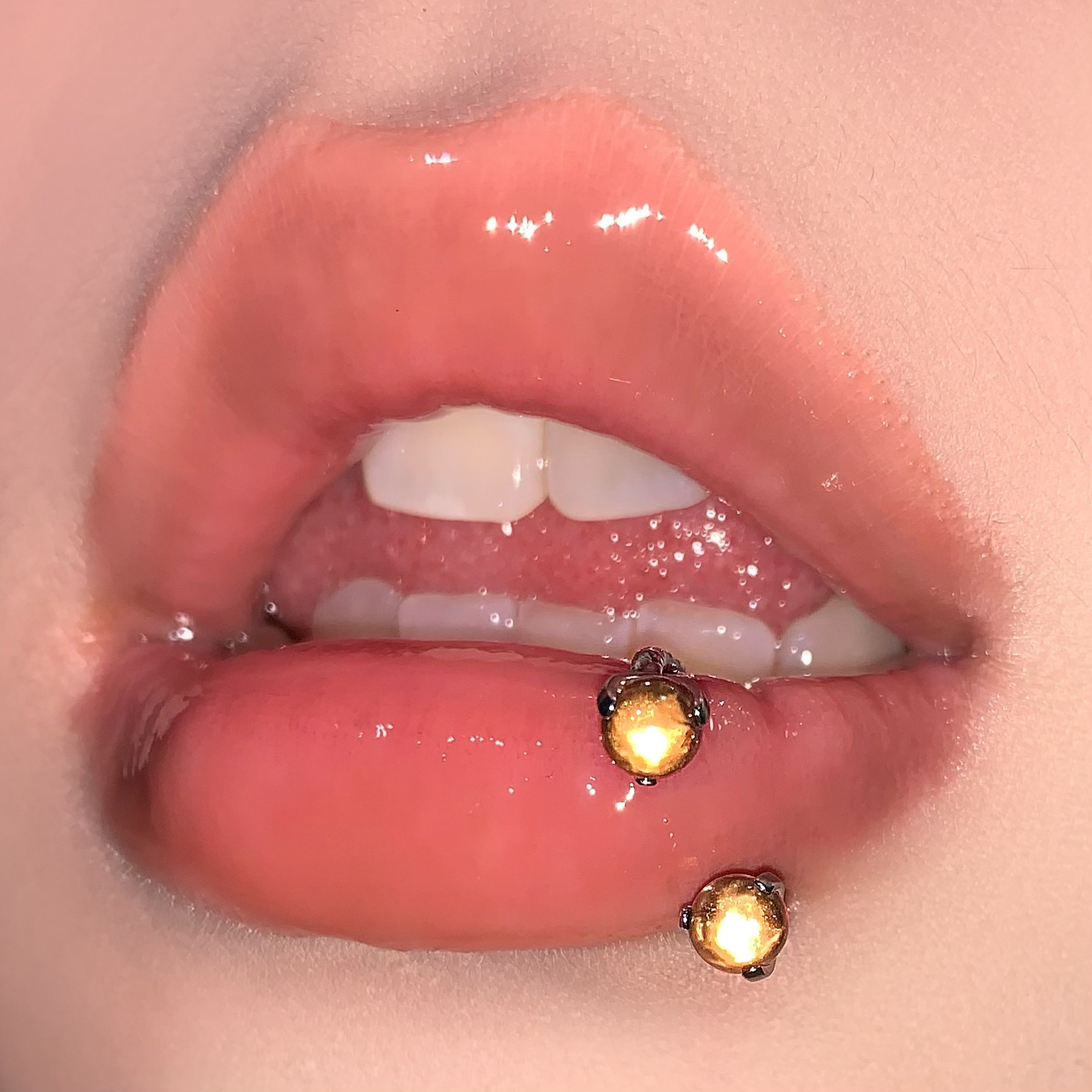 Three-Claw Round Bead Titanium Steel Lip Ring Punk Ear Bone Nail Internally Threaded Flat Bottom Hot Girl Piercing Jewelry - Image 3