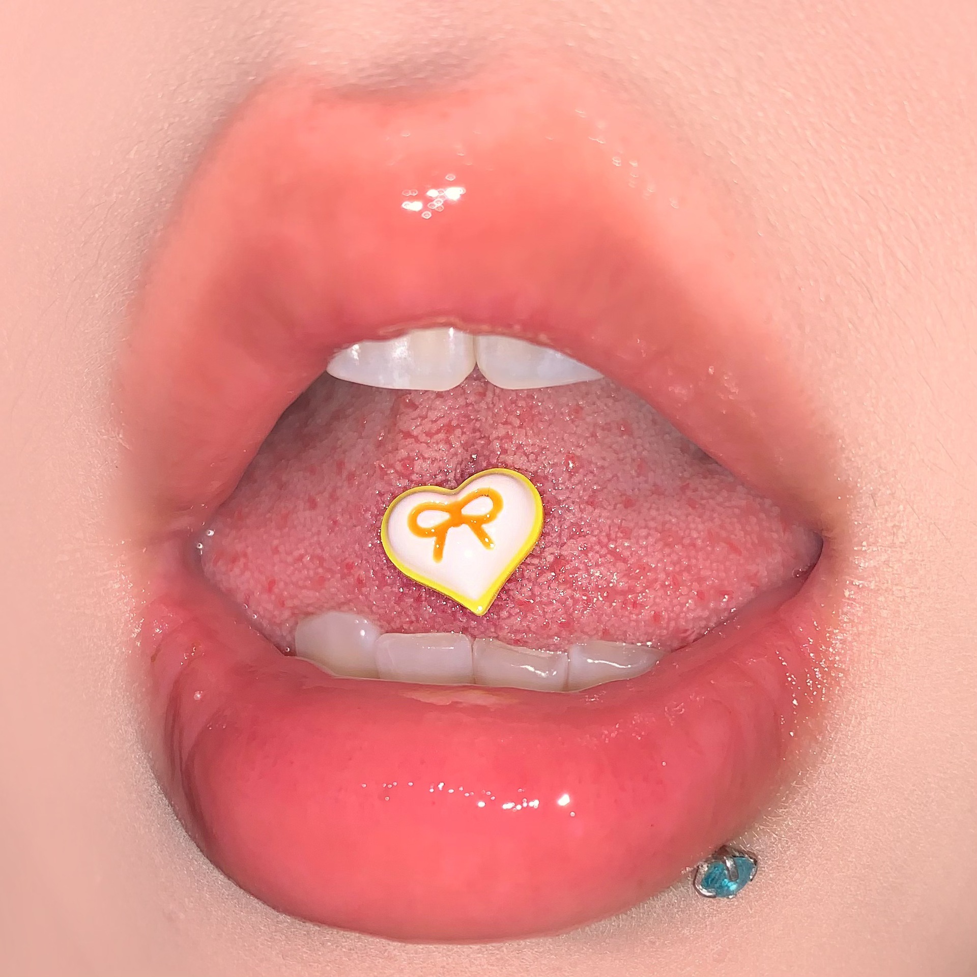 Sweetheart Barbie Resin Love Bow Tongue Barbell External Thread Titanium Steel 5 Colors - Image 4