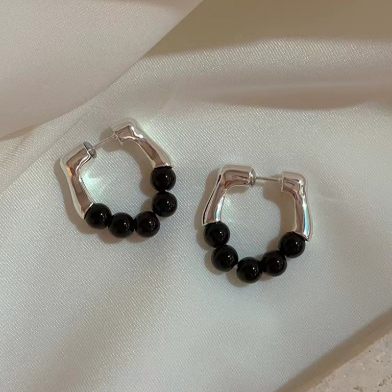 Elegant Gold Hoop Earrings with Black Pearl - Light Luxury Geometric Fashion Earrings for Women - Image 3