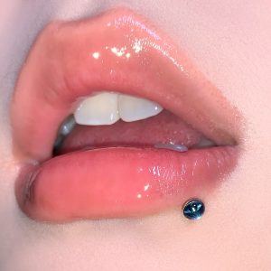 Small Bulb Transparent Lip Nail Inner Tooth Internal Thread Straight Nail Lip Ring Design Niche Hot Girl Piercing Jewelry