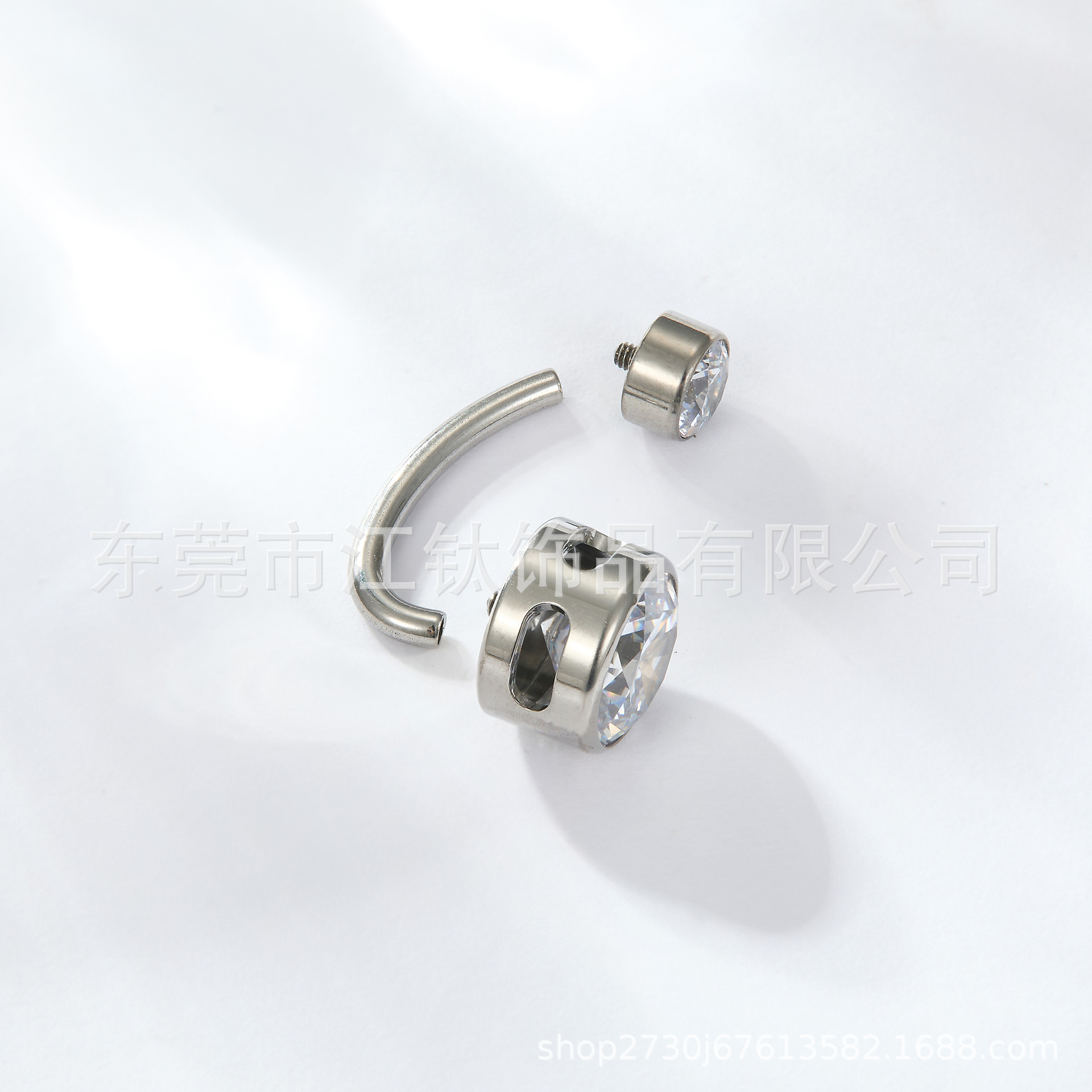G23 Titanium Curved L-Rod Navel Ring with Zircon - 1.6mm 12mm - Image 2