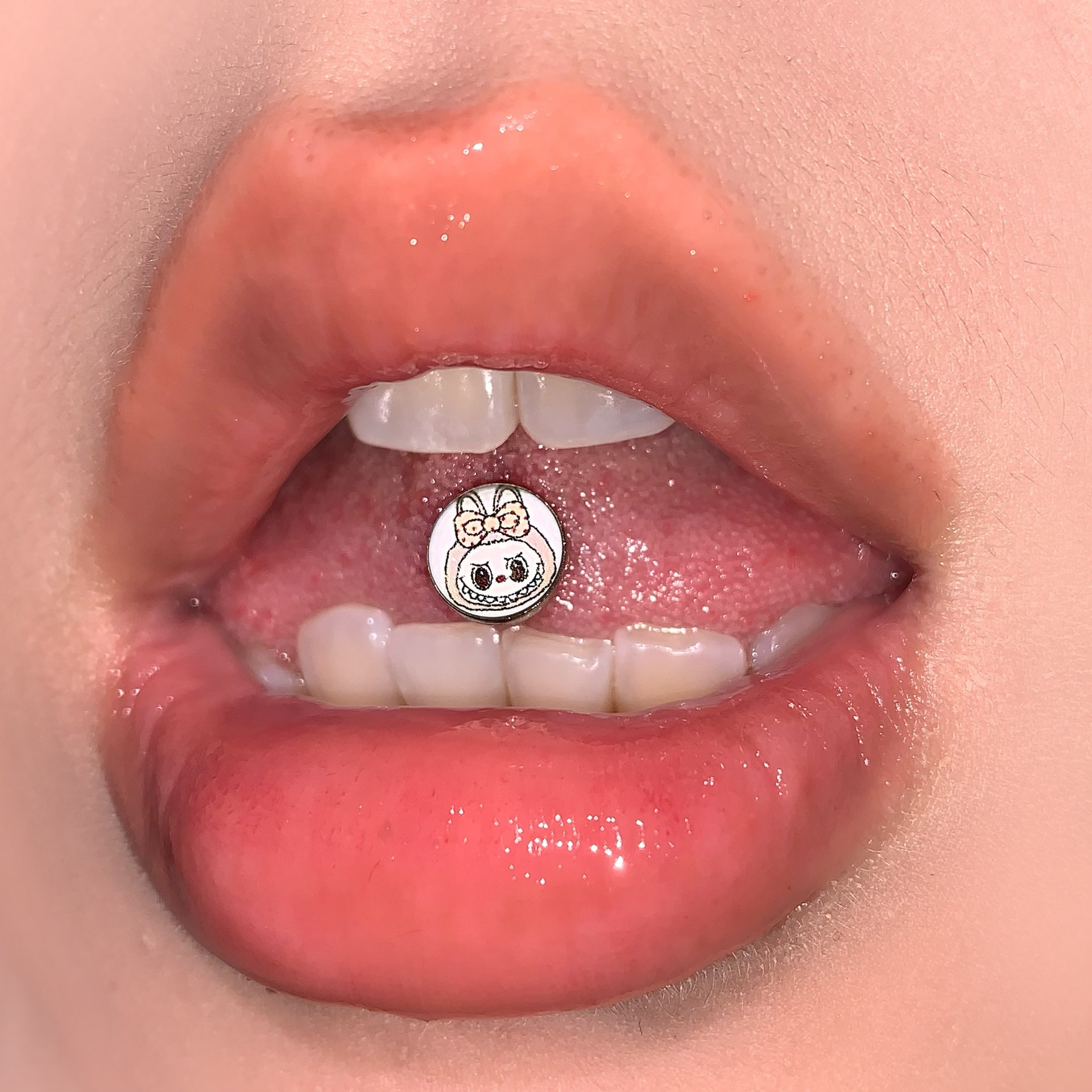 5-Color Labubu Tongue Barbell - External Thread Titanium Steel Tongue Ring, Cartoon Cute Tongue Piercing Jewelry Wholesale - Image 4