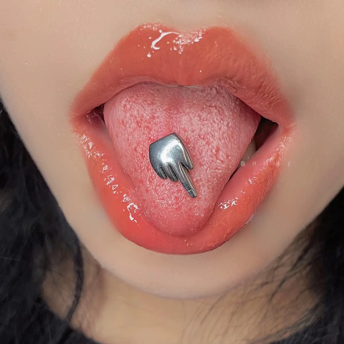 Tongue Ring External Thread Titanium Steel Vertical Middle Finger Punk Disco Tongue Piercing Jewelry - Image 2