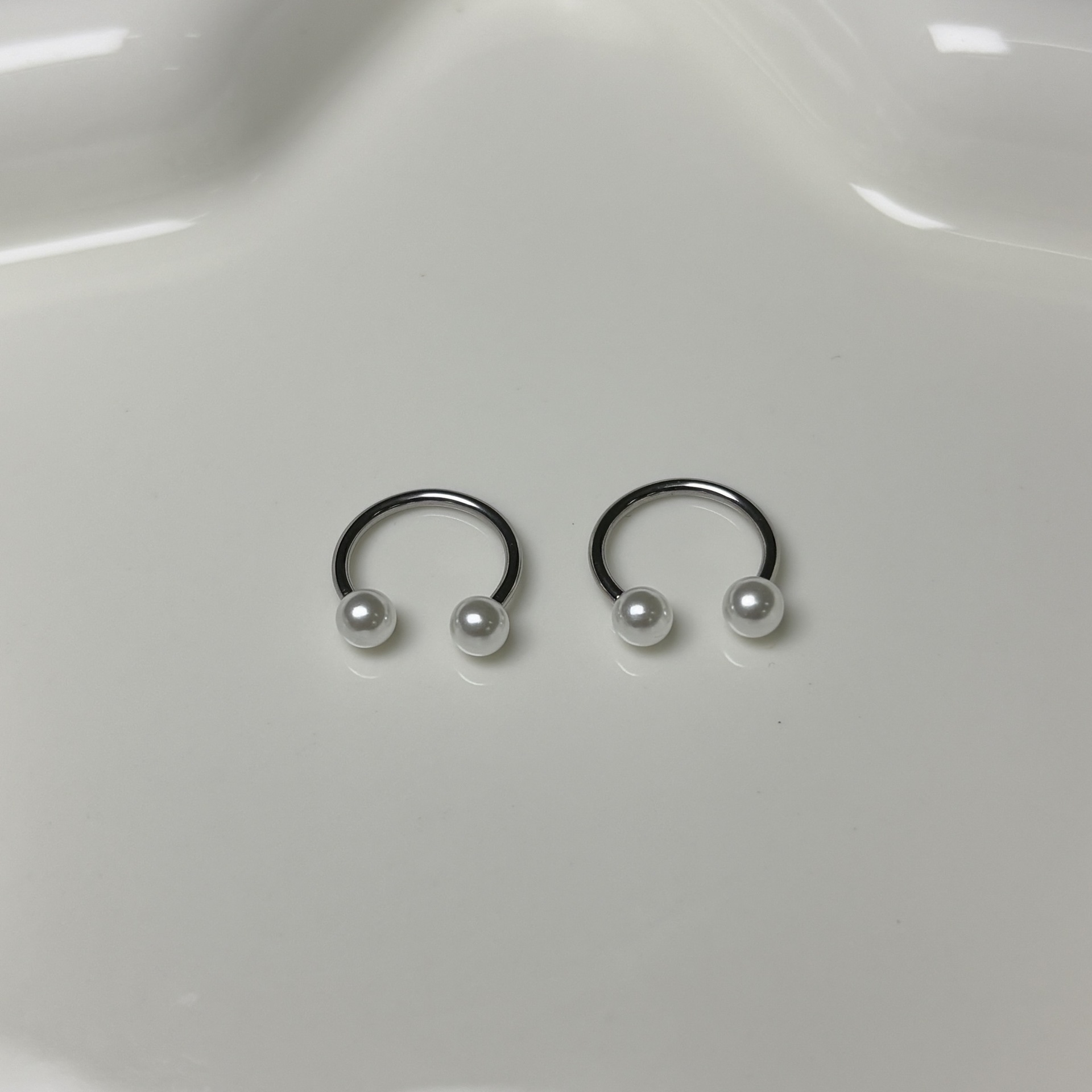 Acrylic Pearl Lip Ring 316L Surgical Steel Titanium Horseshoe Septum Nose Hoop C- Ring for Hot Girl Piercing Jewelry - Image 2