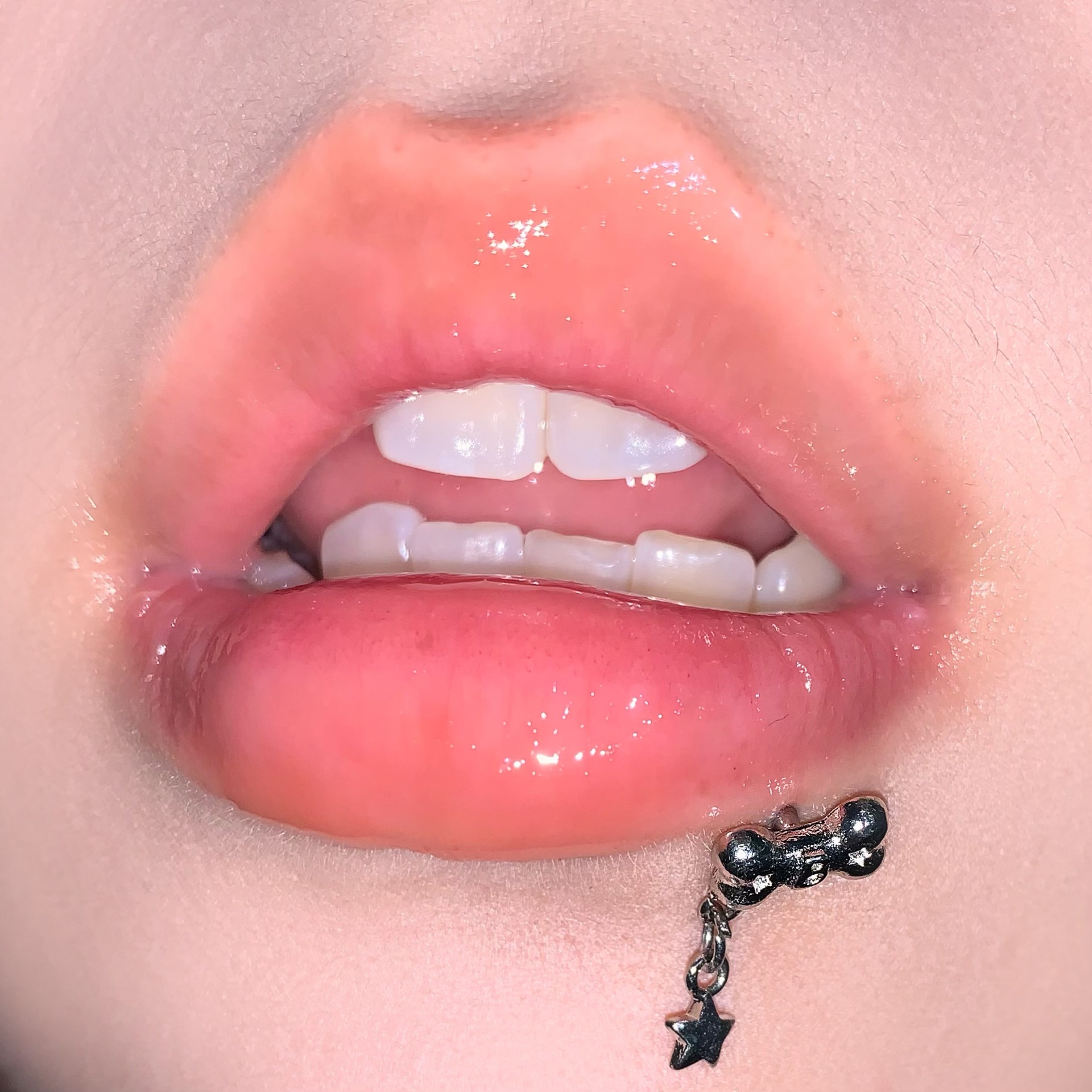 Bone Chain Star Lip Nail Steel Titanium Inner Tooth Internal Thread Straight Nail Ear Nail Lip Decoration Puncture Jewelry Europe and America Wholesale - Image 2