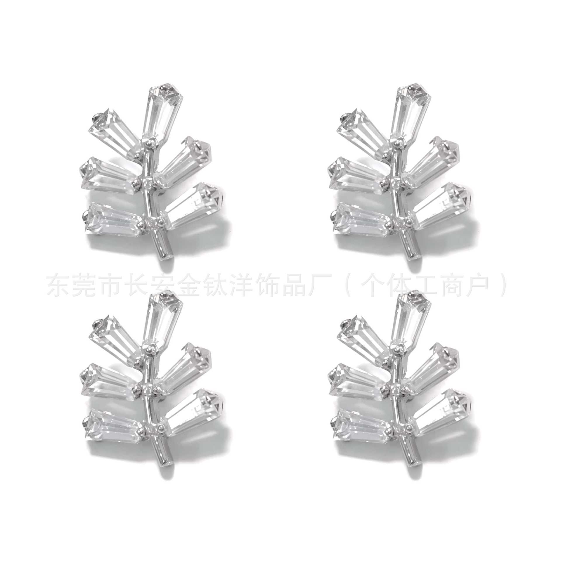 F136 Titanium Internal Thread Leaf Zircon Earrings Lip Nail Ear Bone Nail G23 Titanium Alloy Human Cartilage Piercing Jewelry - Image 5