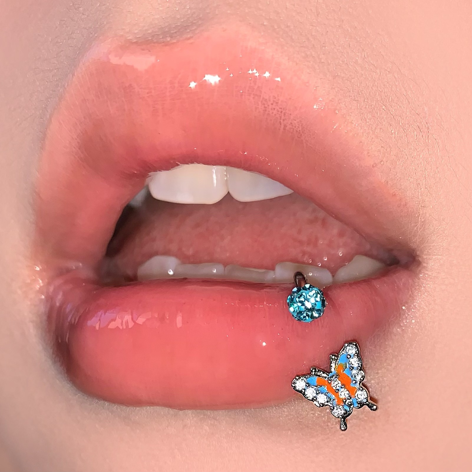 Super Flash Gradient Butterfly Lip Ring Steel Titanium Diamond Mud Ball Lip Nail Horseshoe Ring Ear Bone Ring Piercing Jewelry Wholesale - Image 3