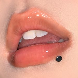 F136 Titanium Flat Lip Stud Labret Internally Threaded 0.9mm Round Disc Head Ear Bone Piercing Jewelry