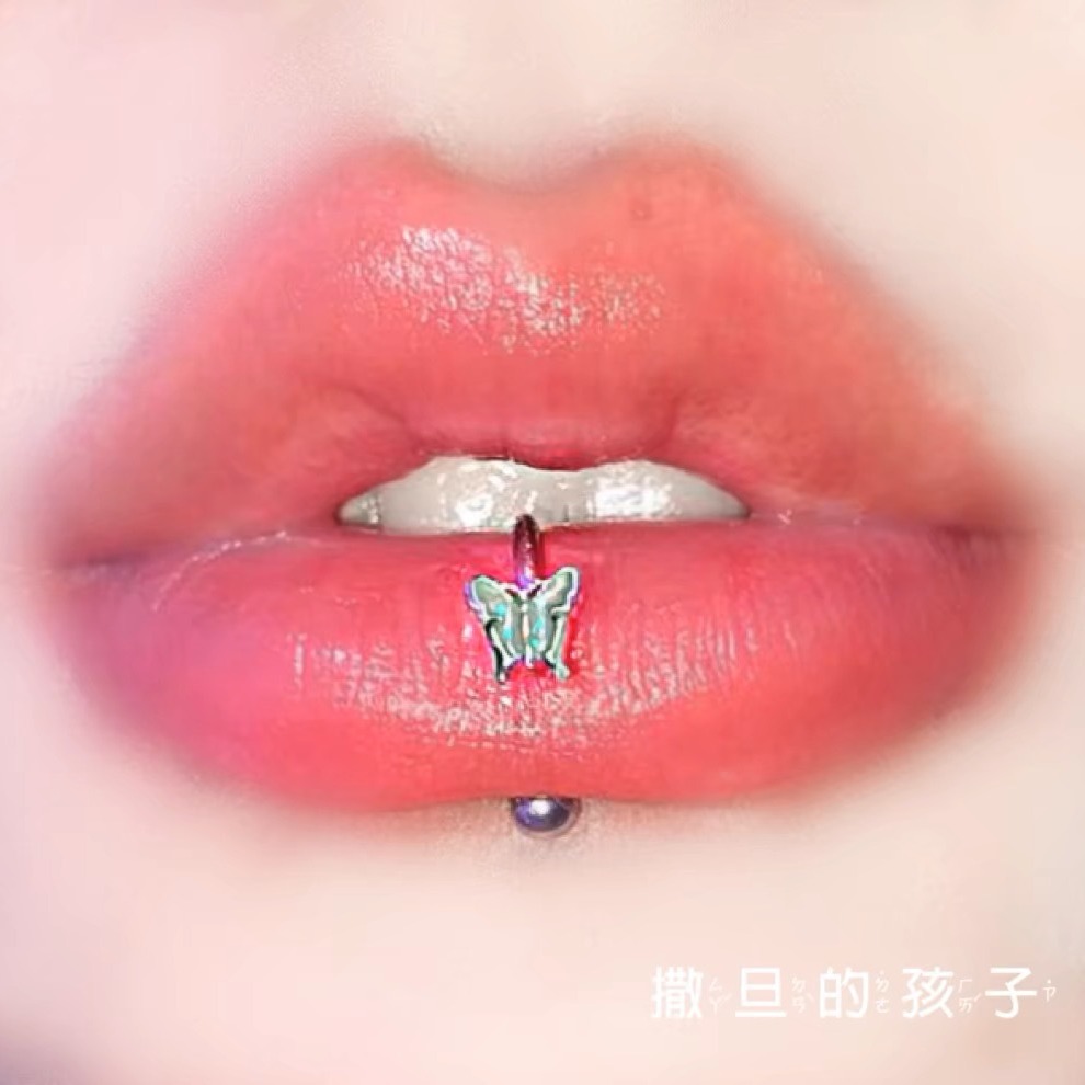 Butterfly Romantic Lip Ring Titanium Steel Niche Sweet Cool Lip Piercing Hoop Jewelry New - Image 3