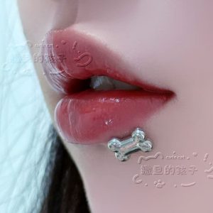 Satan's Child Puppy Lip Nail 16mm 1.2mm Internally Threaded Titanium Steel Lip Ring Sweet Cool Sexy Piercing Jewelry