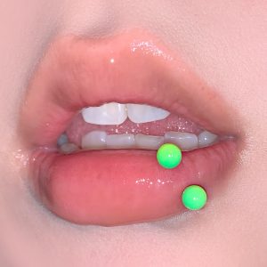 Gradient Acrylic Lip Ring - Colorful Candy-Colored External Thread Titanium Steel Ear Bone Ring