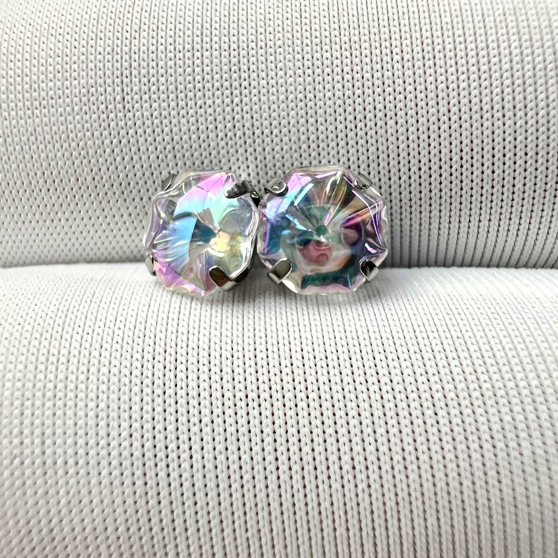 F136 Titanium Alloy Octagonal Jellyfish-Cut Zircon Earrings, G23 Titanium Ear Cartilage Studs, Claw Zircon Body Piercing Jewelry - Image 5