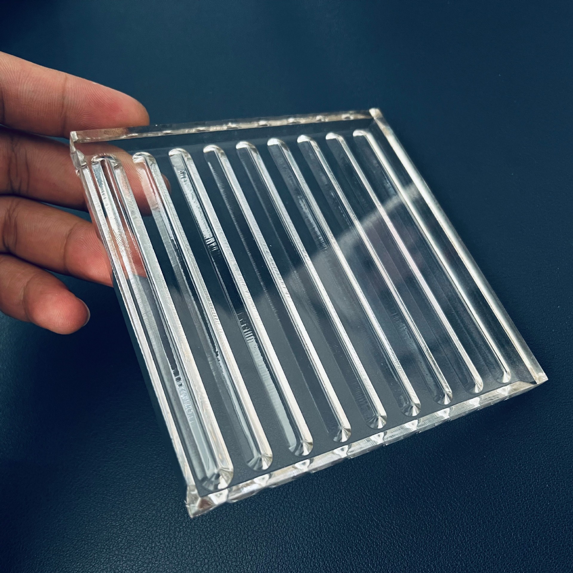 Acrylic Display Stand for Belly Button Rings 14g Navel Jewelry Storage 4 Slots High Permeability - Image 4