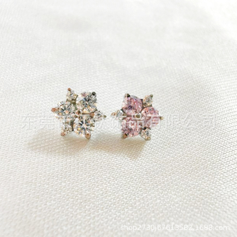 G23 Titanium Flower Inlaid Zircon Ear Bone Lip Nail Body Piercing Jewelry - F136 Alloy - Image 4
