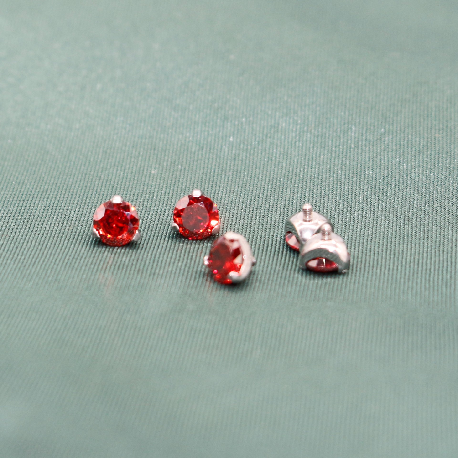 G23 Titanium Three-Claw Zircon Eyebrow Nail Belly Button Ring Navel 14G 16G Eyebrow Barbell Body Piercing Jewelry - Image 2