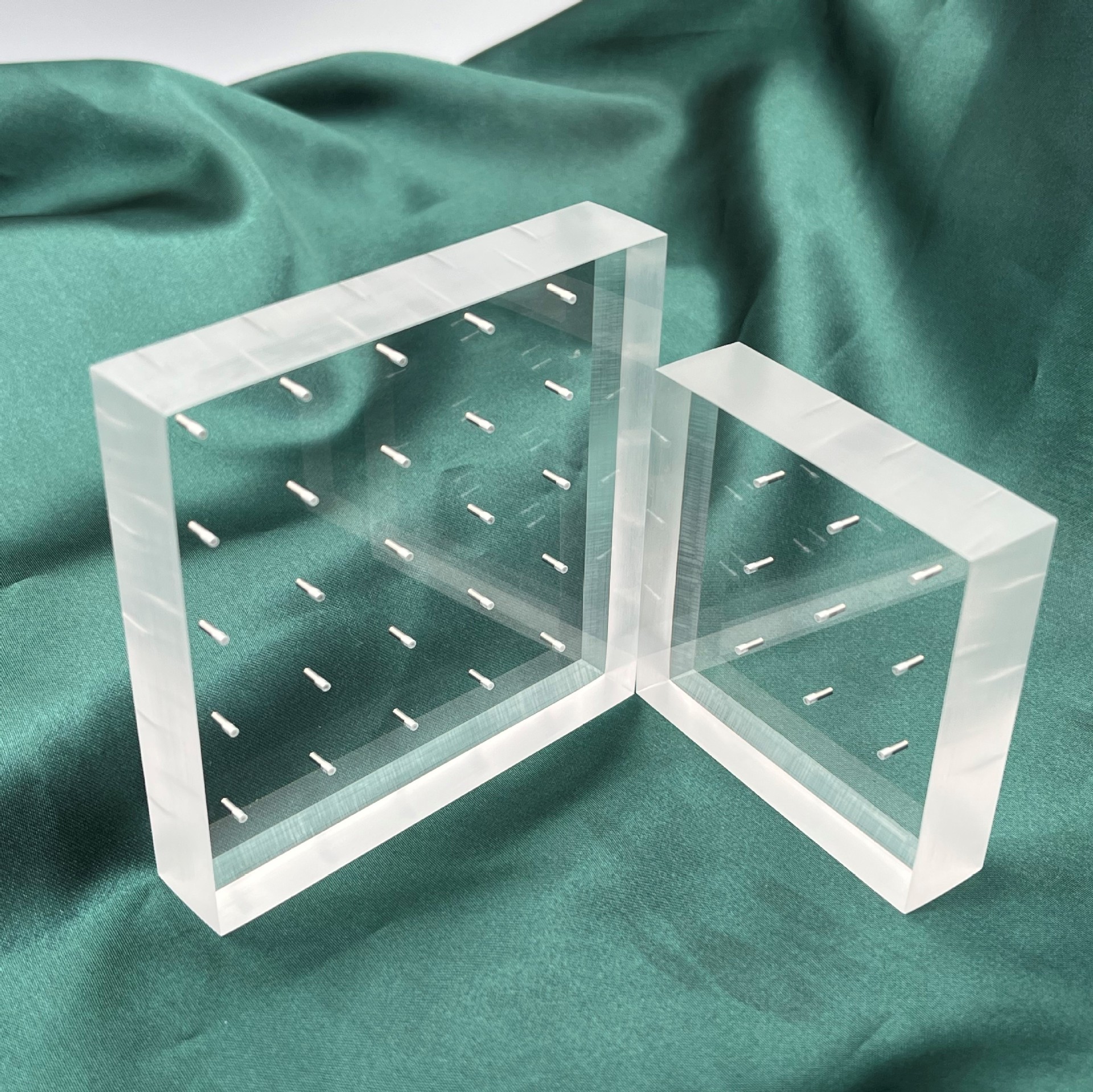 9 Hole Acrylic Display Stand for Body Piercing Jewelry - High Brightness, High Permeability, Polished Multipurpose Organizer - Image 2