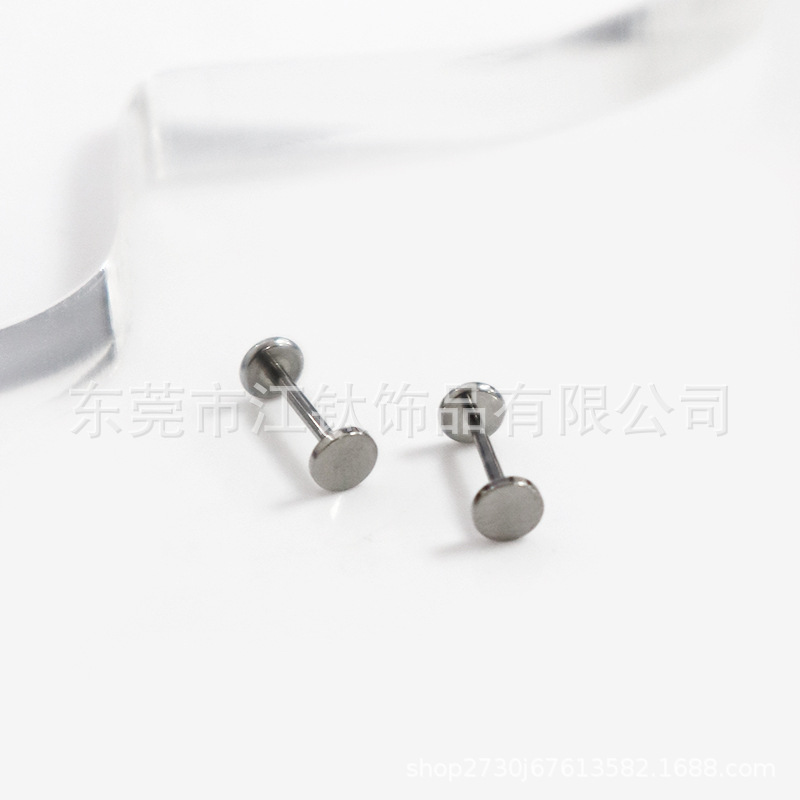 F136 Titanium Lip Labret Stud Flat Round Pancake Ear Nail Cross Border G23 Titanium Alloy Body Piercing Jewelry Ear Bone Nail - Image 3