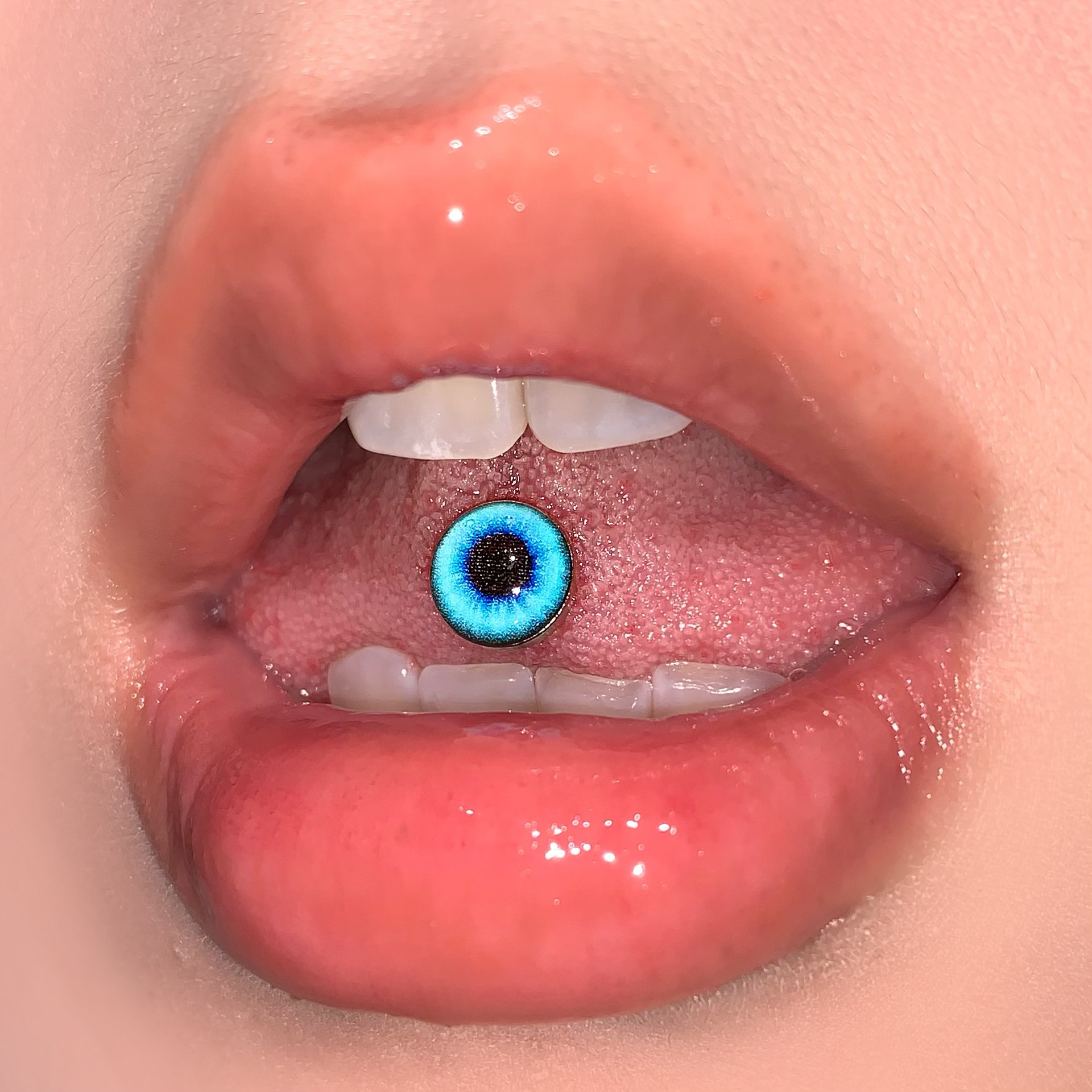 4-Color Gradient Round Pupil Tongue Nail Tongue Ring 316L Surgical Steel External Thread Piercing Jewelry - Image 3