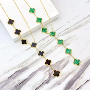 Seven Flower Tassel Side Groove Necklace Niche Light Luxury Joker Fashion 18K Non-Fading Stainless Steel Jewelry