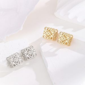 New French Pattern Square Hollow Earrings Light Luxury Temperament High-end Ear Pin Fashion All-match Women's Earrings