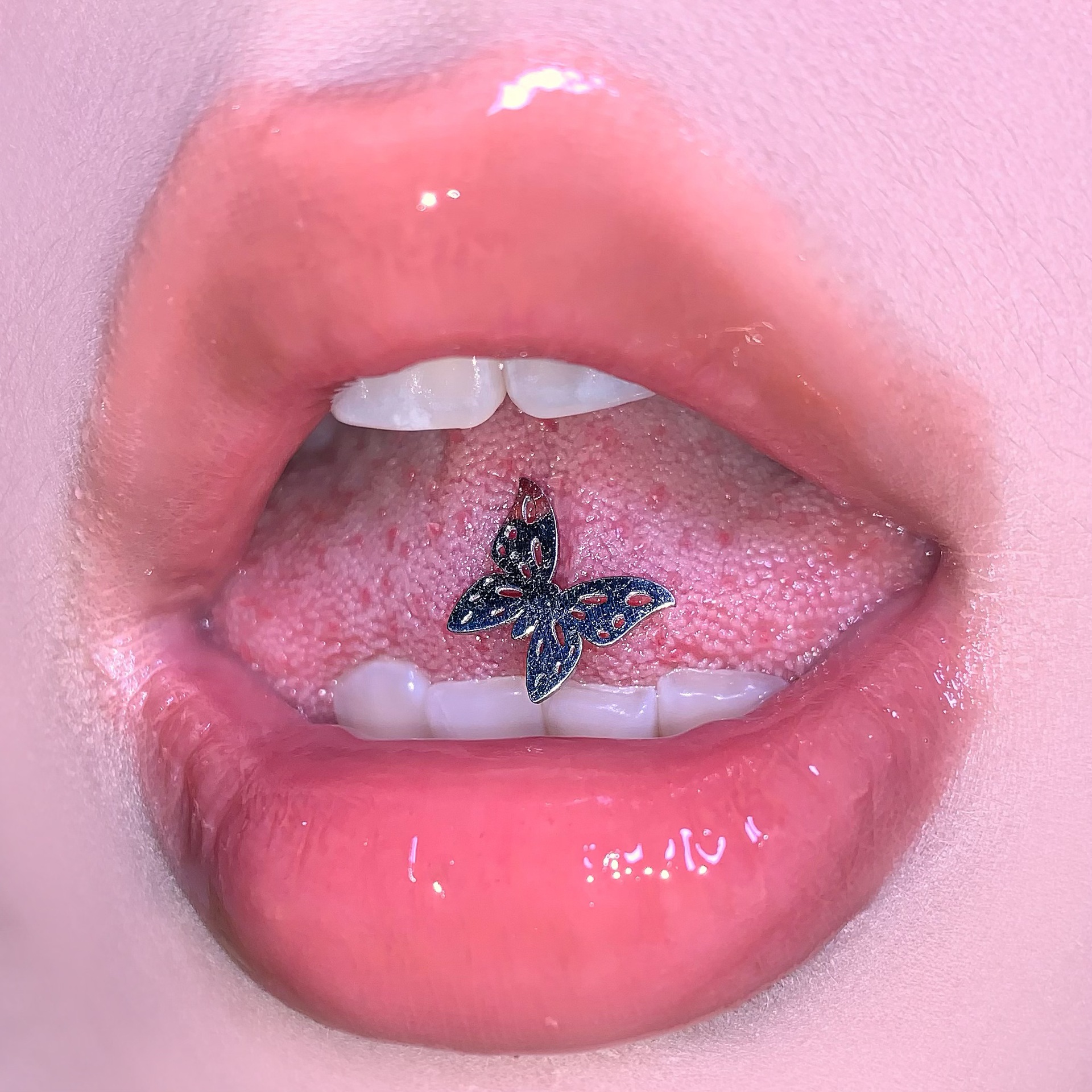 Angel Wings Butterfly Tongue Stud 316L Surgical Steel External Thread Tongue Barbell Piercing Jewelry Wholesale - Image 2