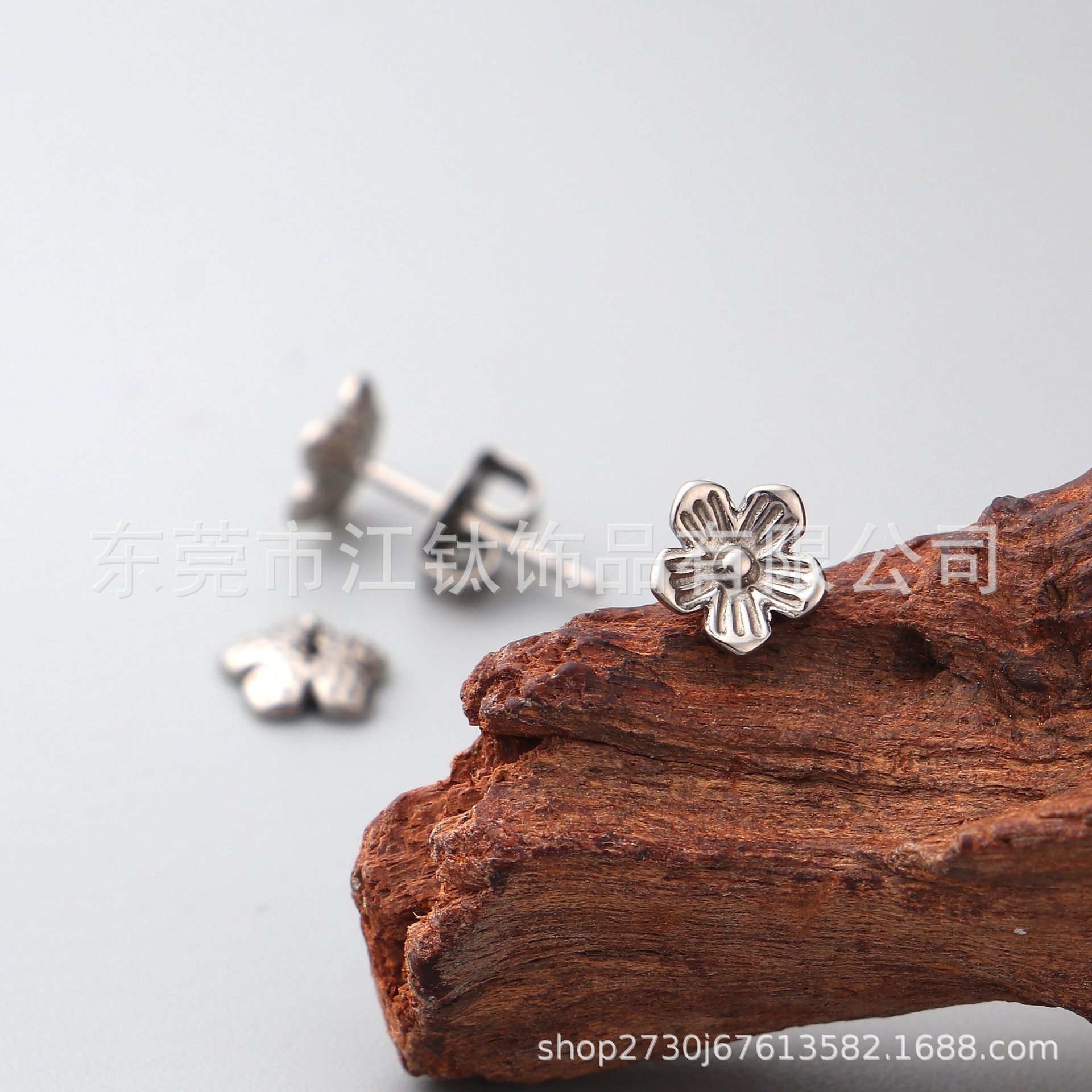 G23 Titanium Ear Bone Nail Flower Butterfly Ear Stud Cartilage Piercing Jewelry - Image 3