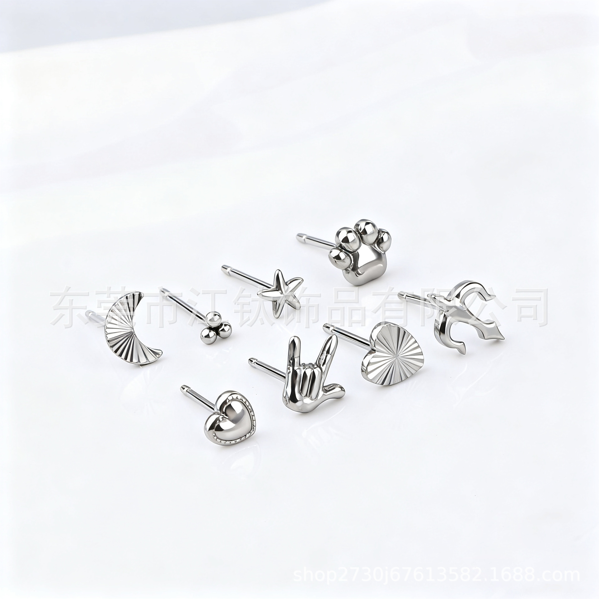 F136 Titanium Heart Moon Star Integrated Butterfly Buckle G23 Titanium Alloy Body Piercing Earrings - Image 3
