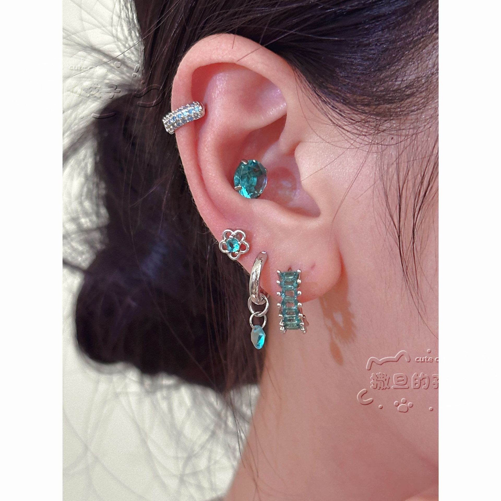 Satan's Child Ice Blue Flower Earrings - 316L Surgical Steel Cartilage Stud with CZ, Suitable for Helix Tragus Conch, Sleep-Friendly Small Earring - Image 2