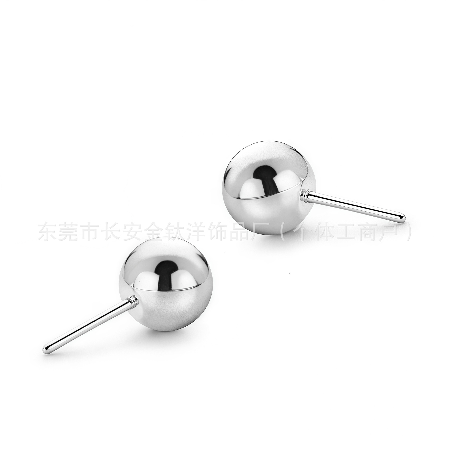 F136 Titanium Earring Ball Plug-in Labret Stud Ear Bone Nail G23 Titanium Alloy Body Piercing Jewelry - Image 2