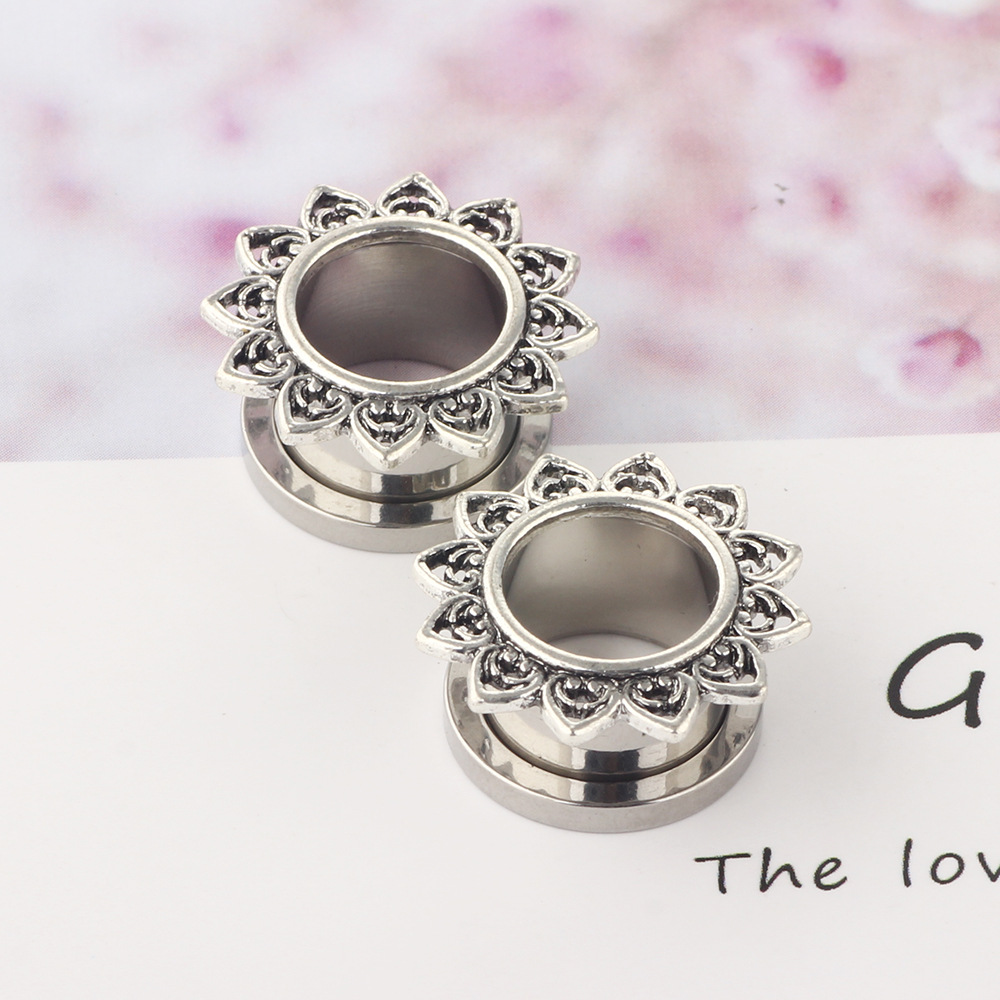 Hollow Flower Ear Stretcher Stainless Steel Auricle Body Piercing Jewelry - Image 4