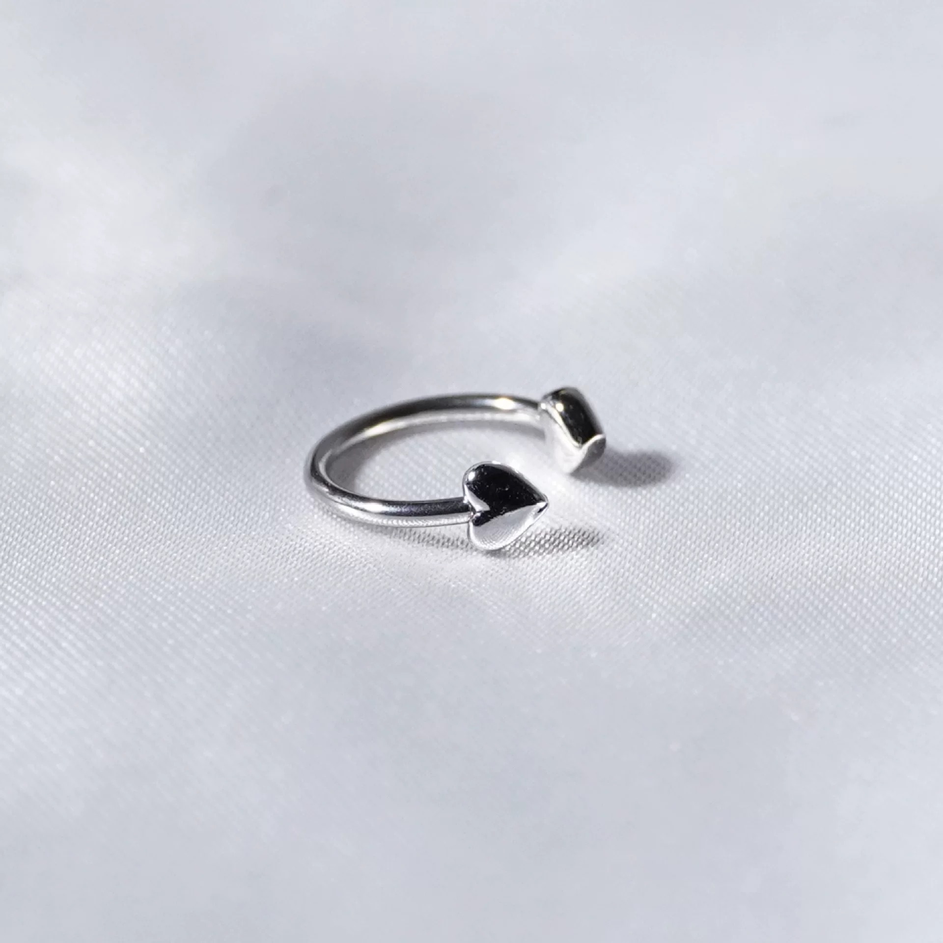 Double-Ended Heart Lip Ring C-Shaped Hoop, Ear Bone Cartilage Piercing Jewelry, Externally Threaded Titanium Steel Lip Hoop - Image 4