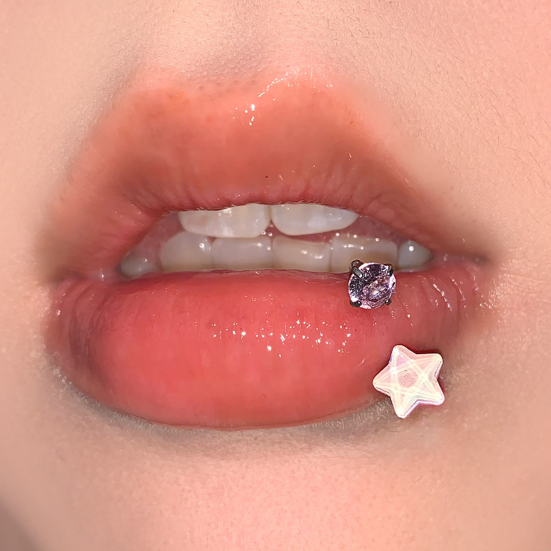 5-Color Mocha Star Zircon Lip Ring C-Ring Internally Threaded Sparkling Ear Bone Ring Hot Girl Style Cross-Border Piercing Jewelry Wholesale - Image 2