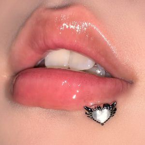 Fantasy Wings Love Cat's Eye Lip Nail Ear Bone Nail European American Hot Girl Titanium Steel Piercing Jewelry Cross-Border Wholesale